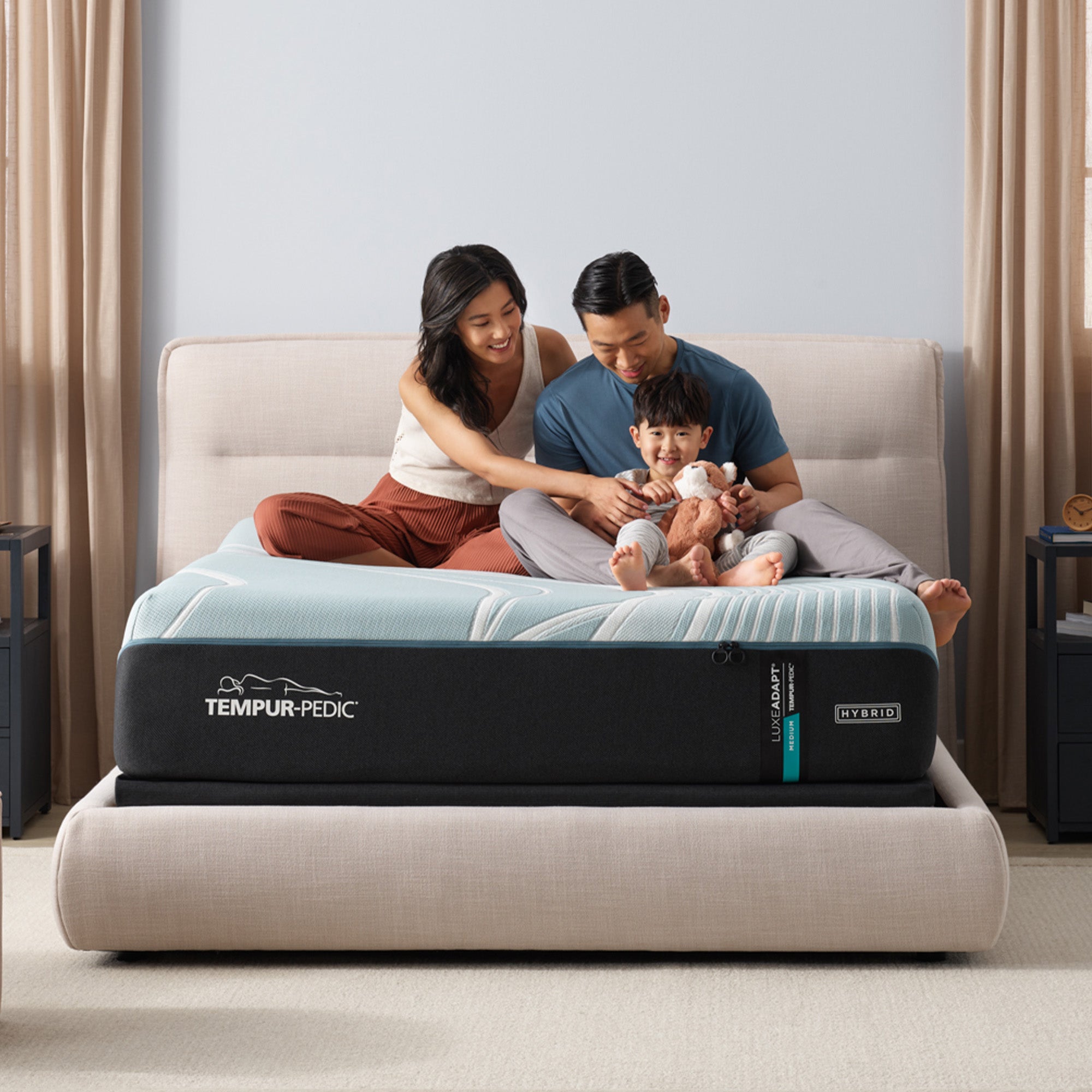 Tempur-Pedic® TEMPUR-LuxeAdapt® Hybrid Medium Mattress