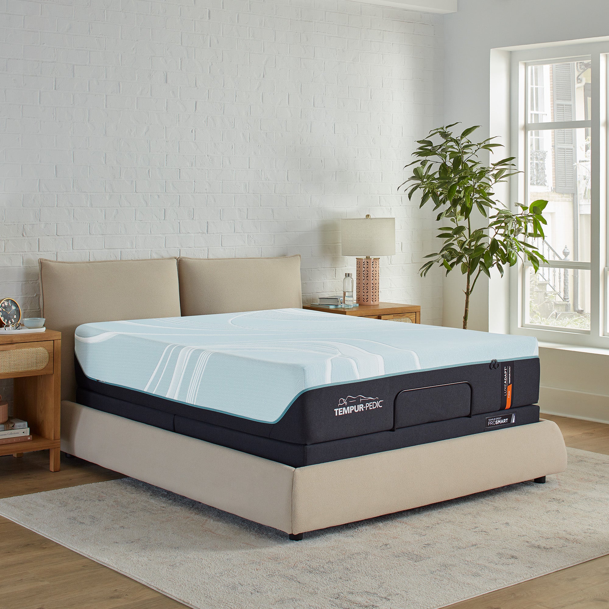 Tempur-Pedic® TEMPUR-LuxeAdapt® Firm Mattress