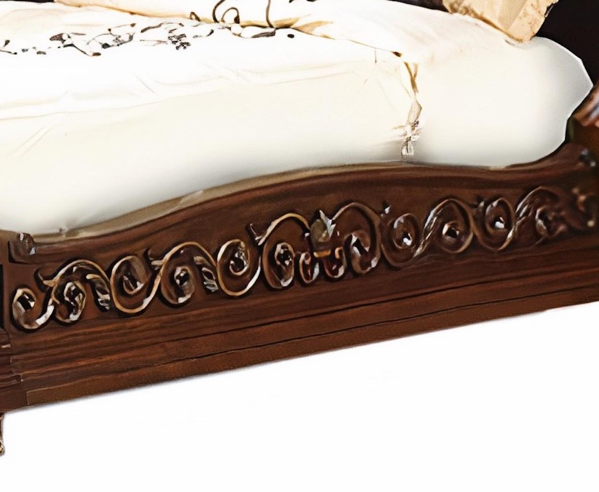 Cleopatra Traditional Style King Bed in Cherry finish Wood