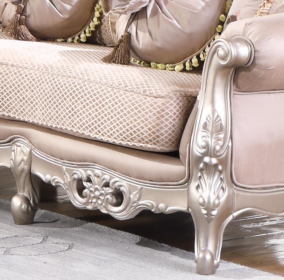 Daisy Traditional Style Loveseat in Pearl finish Wood